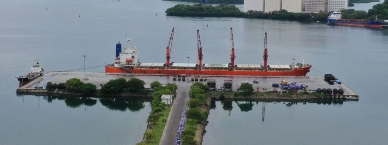 Trinco Port commences night operations